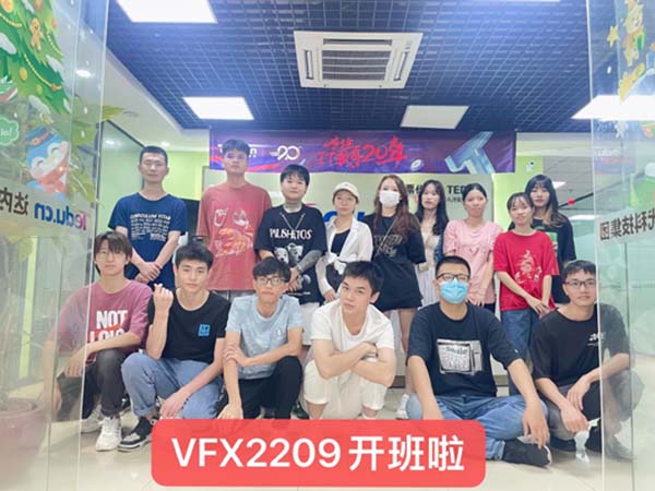 达内vfx影视特效开班盛况-广州Linux云中心-2209